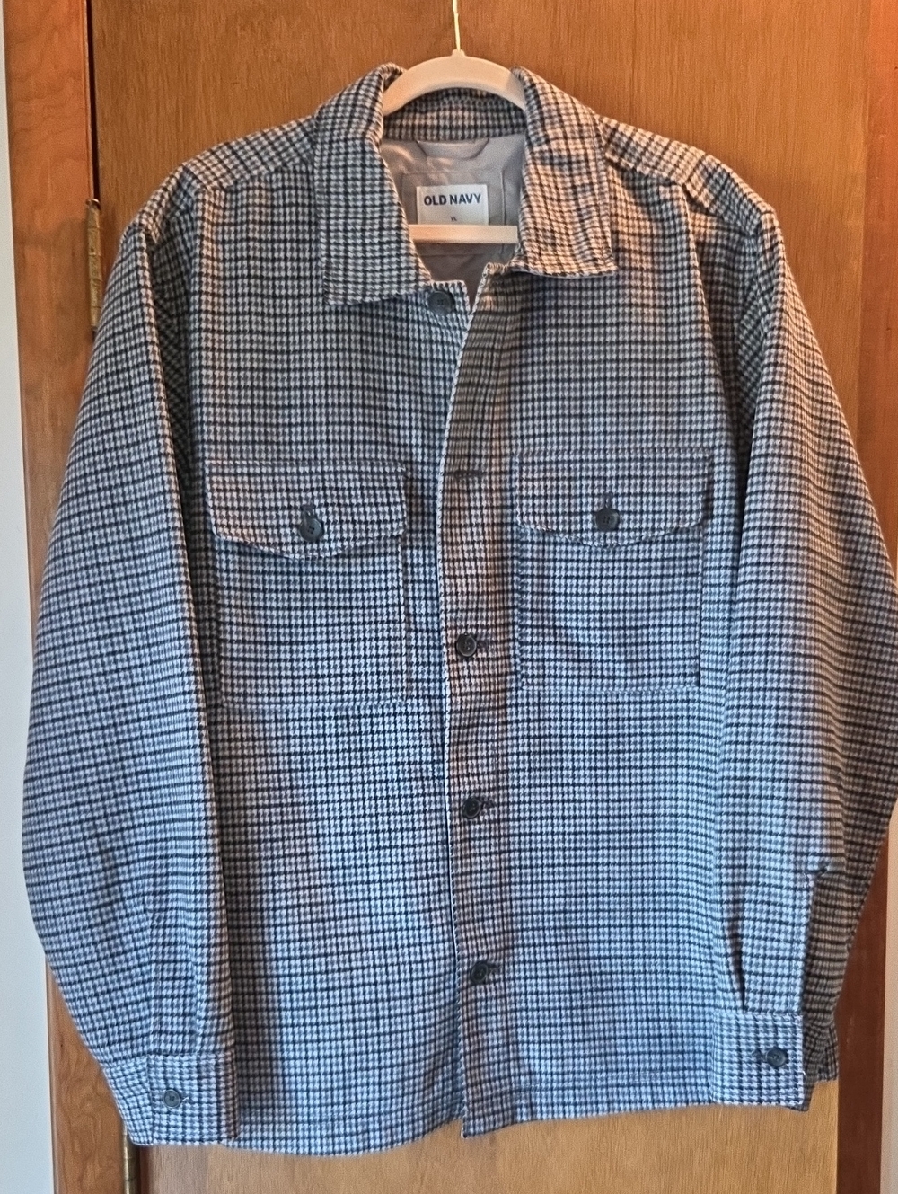 Old Navy Men's Black And Gray Houndstooth Shirt Jacket